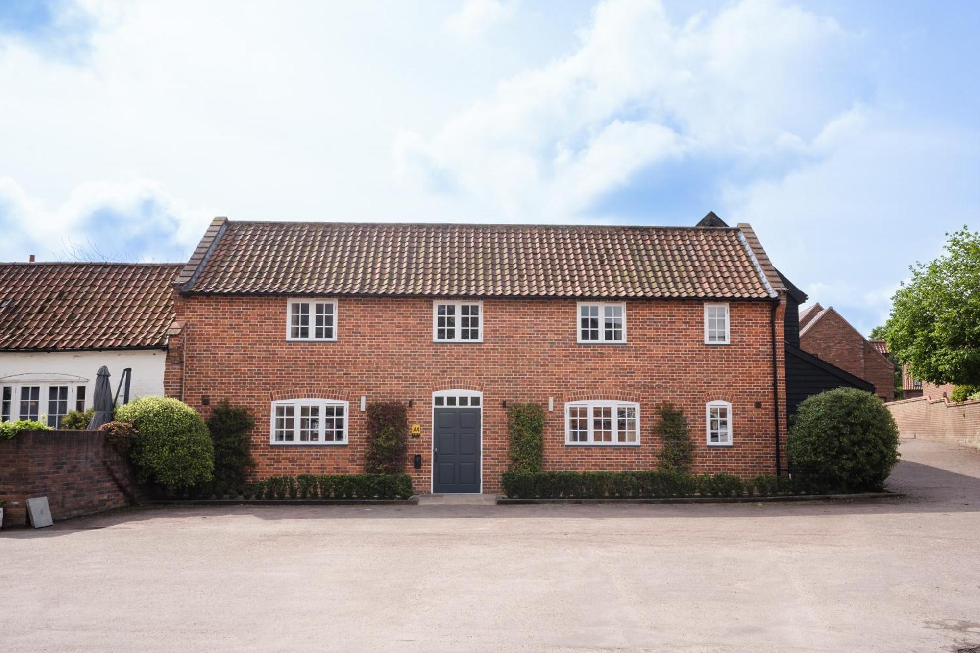 The Loddon Swan Bed & Breakfast Dış mekan fotoğraf