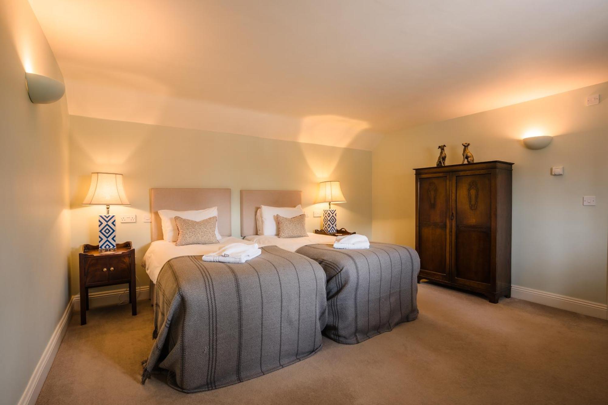 The Loddon Swan Bed & Breakfast Dış mekan fotoğraf